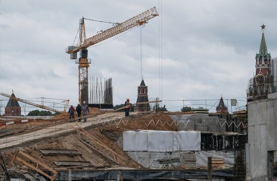 Construction of Zaryadye Park