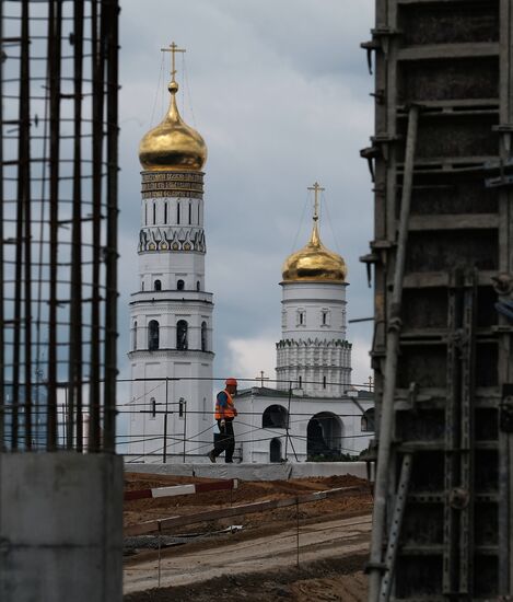 Construction of Zaryadye Park