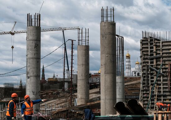 Construction of Zaryadye Park