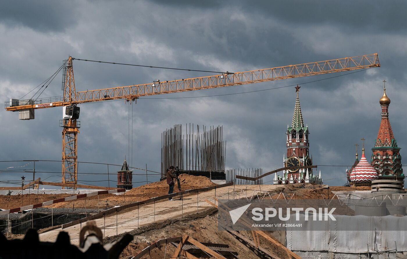 Construction of Zaryadye Park