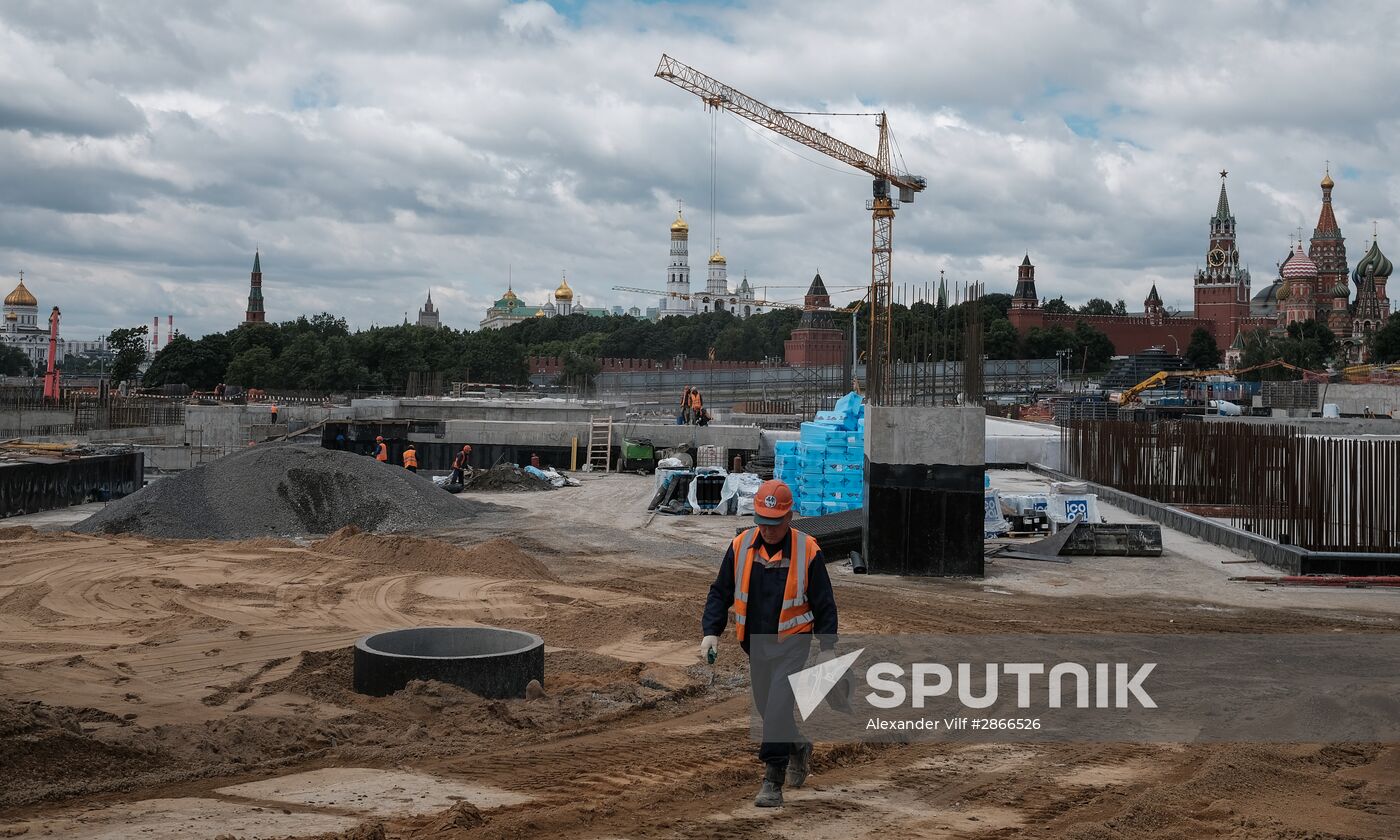 Construction of Zaryadye Park