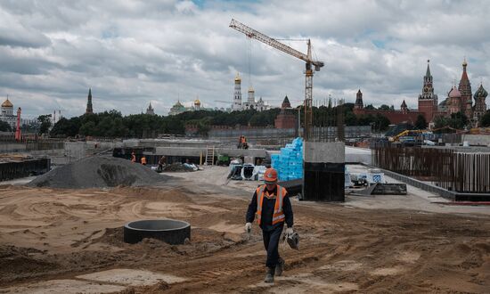 Construction of Zaryadye Park