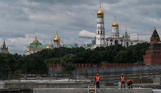 Construction of Zaryadye Park