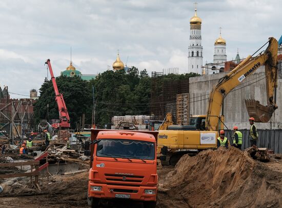Construction of Zaryadye Park