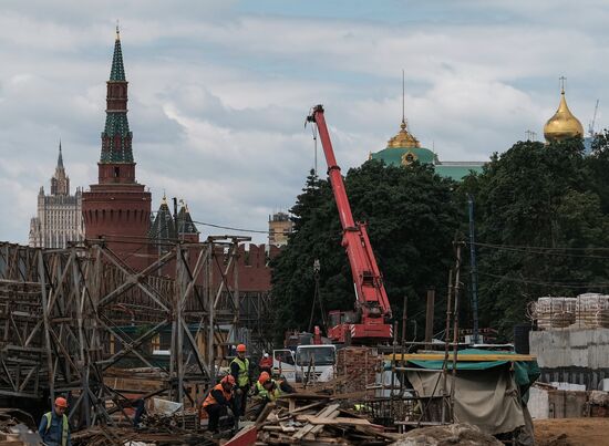 Construction of Zaryadye Park
