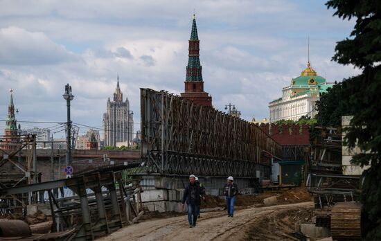 Construction of Zaryadye Park