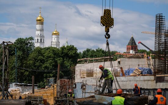 Construction of Zaryadye Park