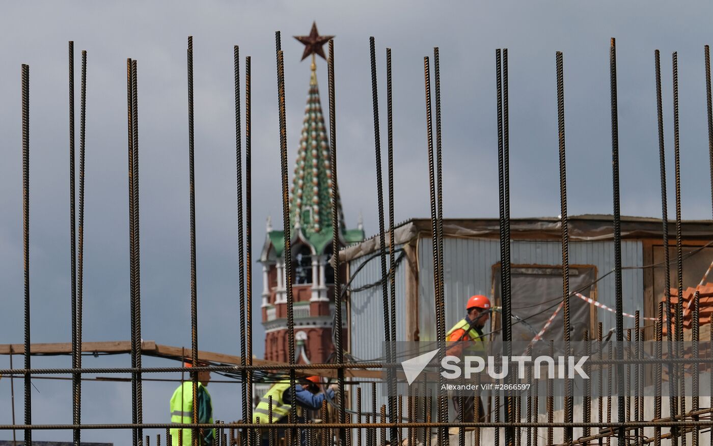Construction of Zaryadye Park