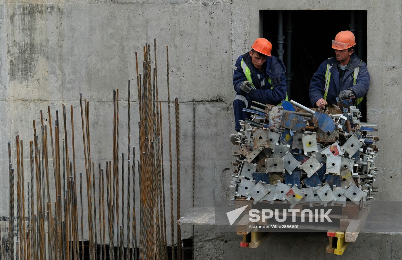 Construction of Zaryadye Park