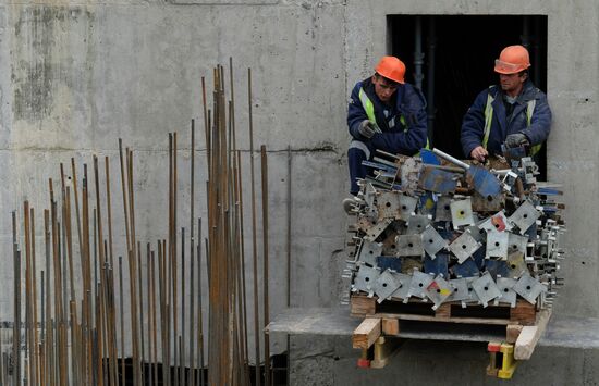Construction of Zaryadye Park