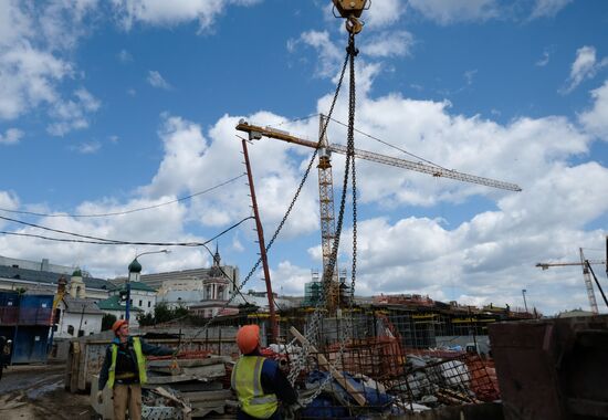 Construction of Zaryadye Park