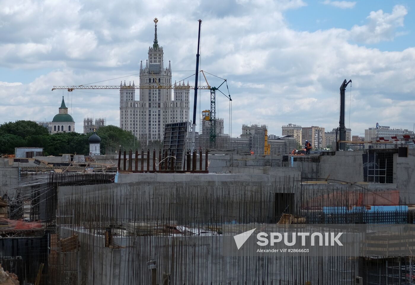 Construction of Zaryadye Park