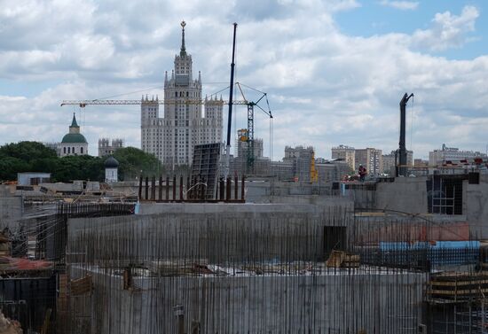 Construction of Zaryadye Park