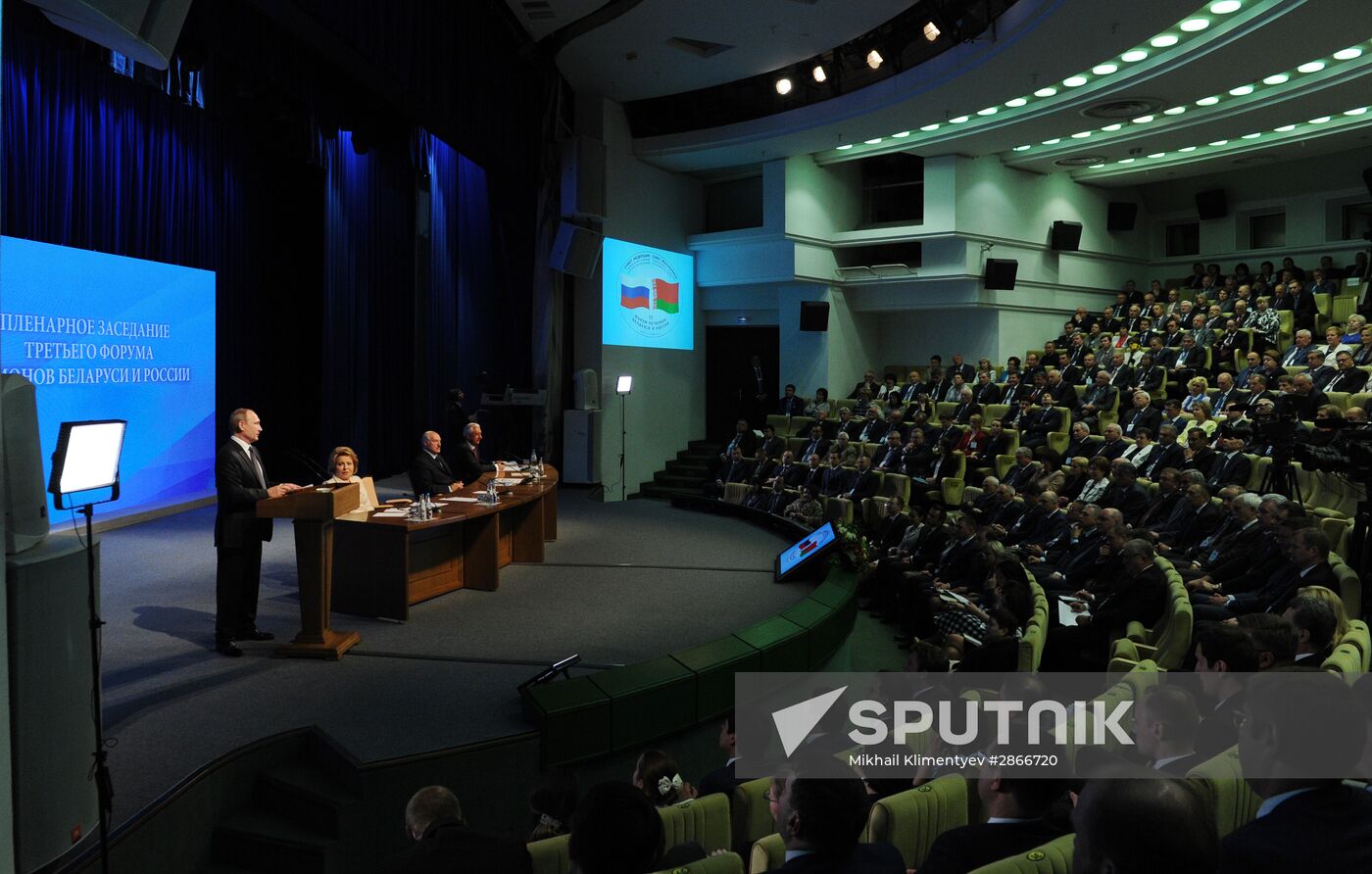 Russian President Vladimir Putin visits Belarus