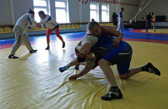 Women's freestyle wrestling national team prepares for the Olympic Games