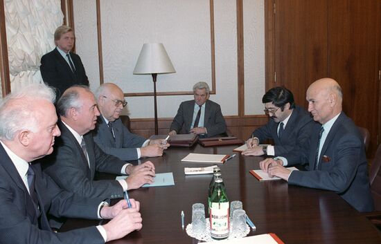 Afghan Prime Minister Mohammad Hasan Sharq's visit to Soviet Union