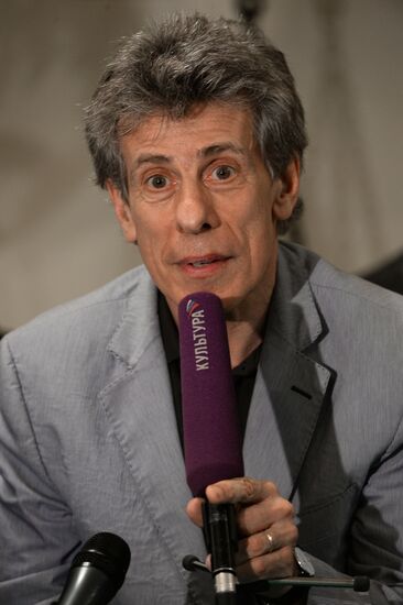Press conference and presentation of Passion of Luke choir and instrumental composition