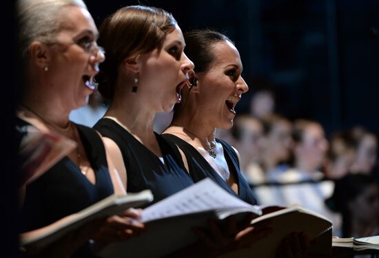 Press conference and presentation of Passion of Luke choir and instrumental composition