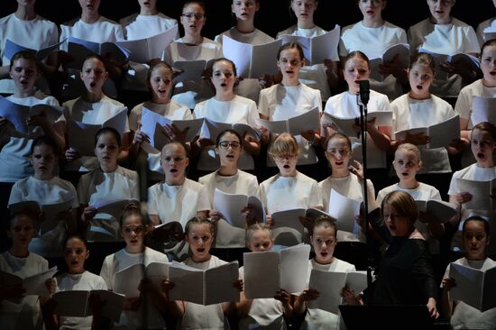 Press conference and presentation of Passion of Luke choir and instrumental composition