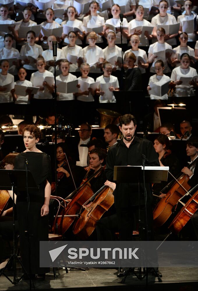 Press conference and premiere of St. Luke Passion choir and orchestra piece