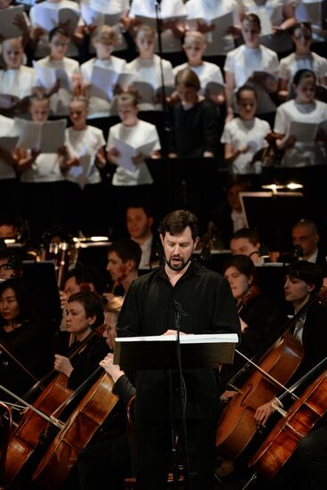 Press conference and premiere of St. Luke Passion choir and orchestra piece