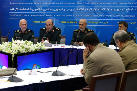 Defense Mnister Sergei Shoigu visits Turkmenistan and Iran