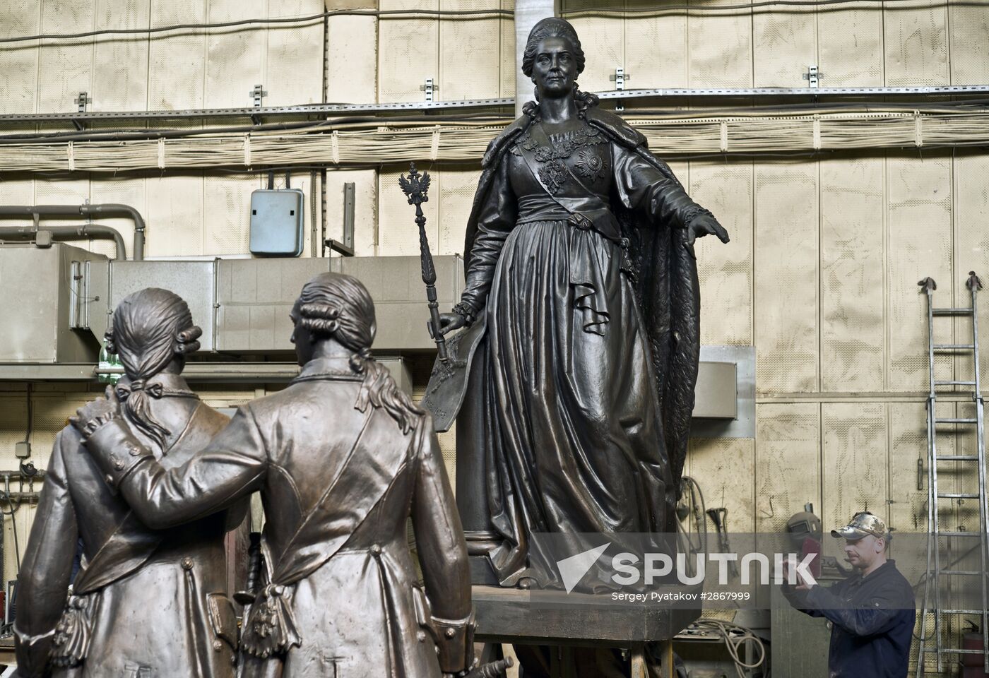 Empress Catherine the Great statue sent to Crimea