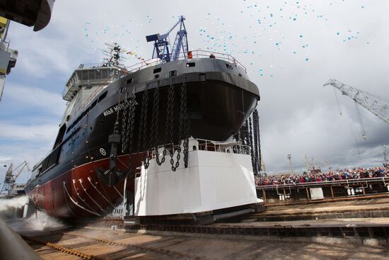 The Ilya Muromets icebreaker floated out in St. Petersburg