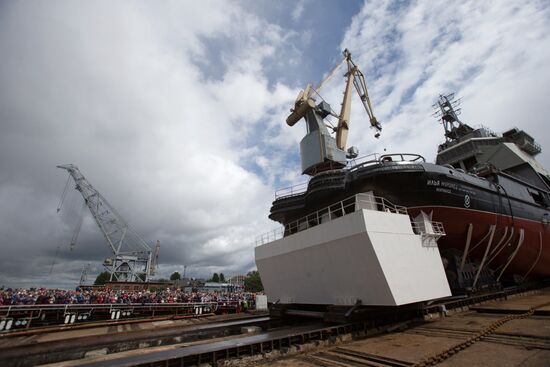 The Ilya Muromets icebreaker floated out in St. Petersburg