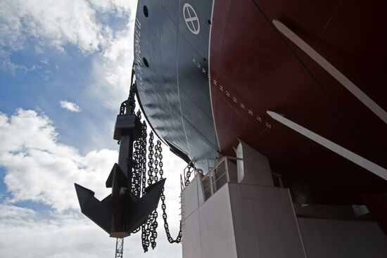 The Ilya Muromets icebreaker floated out in St. Petersburg