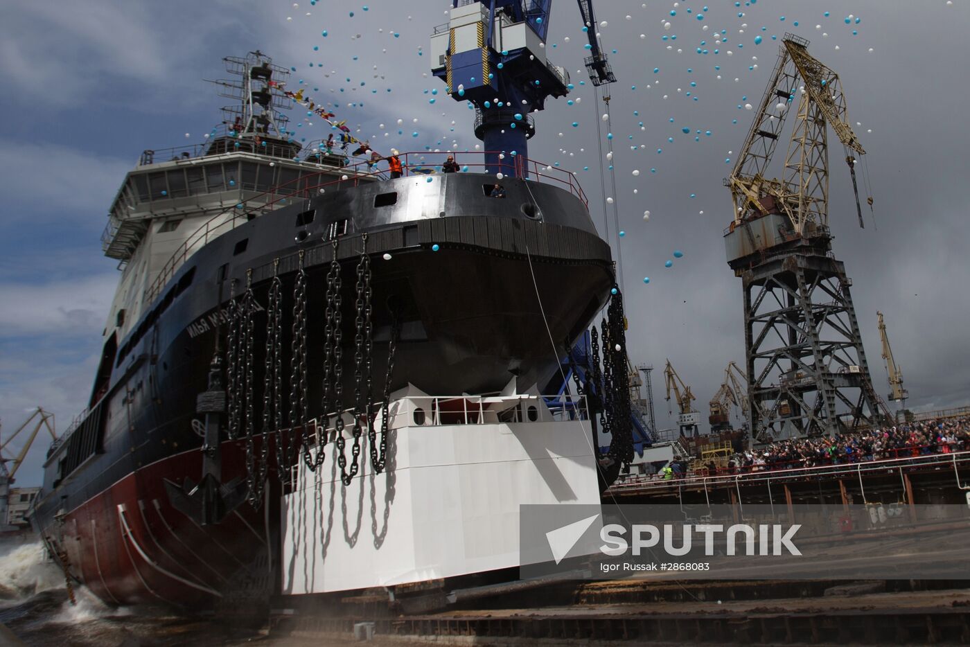 The Ilya Muromets icebreaker floated out in St. Petersburg