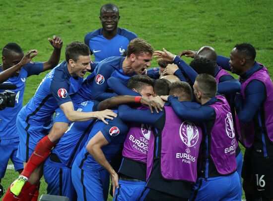 2016 UEFA European Championship. France vs. Romania