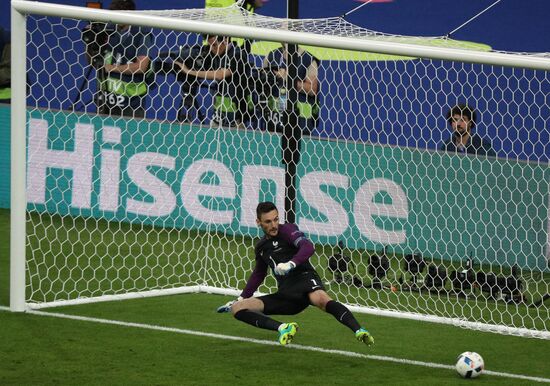 2016 UEFA European Championship. France vs. Romania