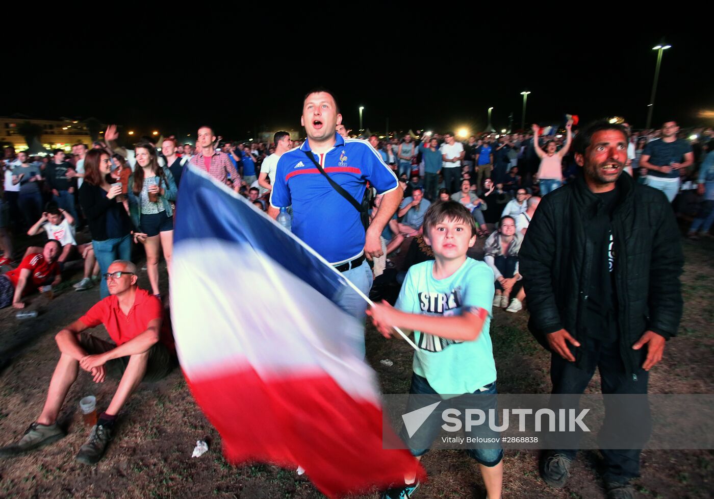 UEFA Euro 2016 opening match broadcast in fan zones across France