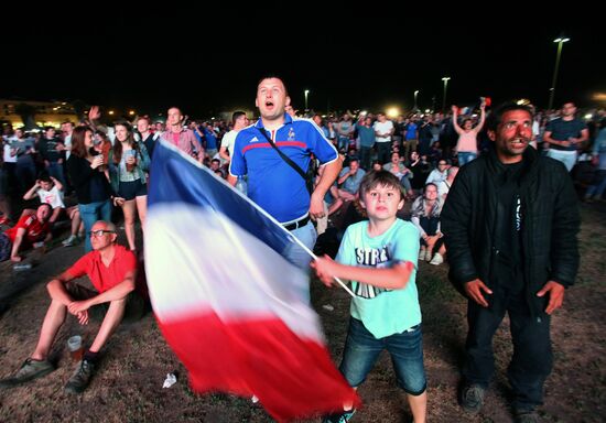 UEFA Euro 2016 opening match broadcast in fan zones across France