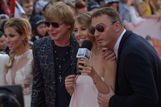 MUZ-TV 2016 annual national pop music TV awards