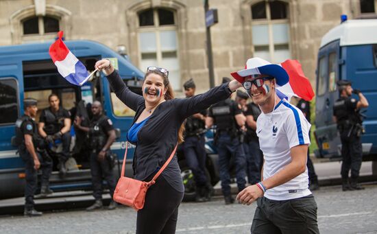 Euro 2016 opening match broadcast in fan zones across France