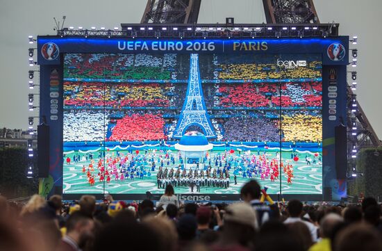 Euro 2016 opening match broadcast in fan zones across France