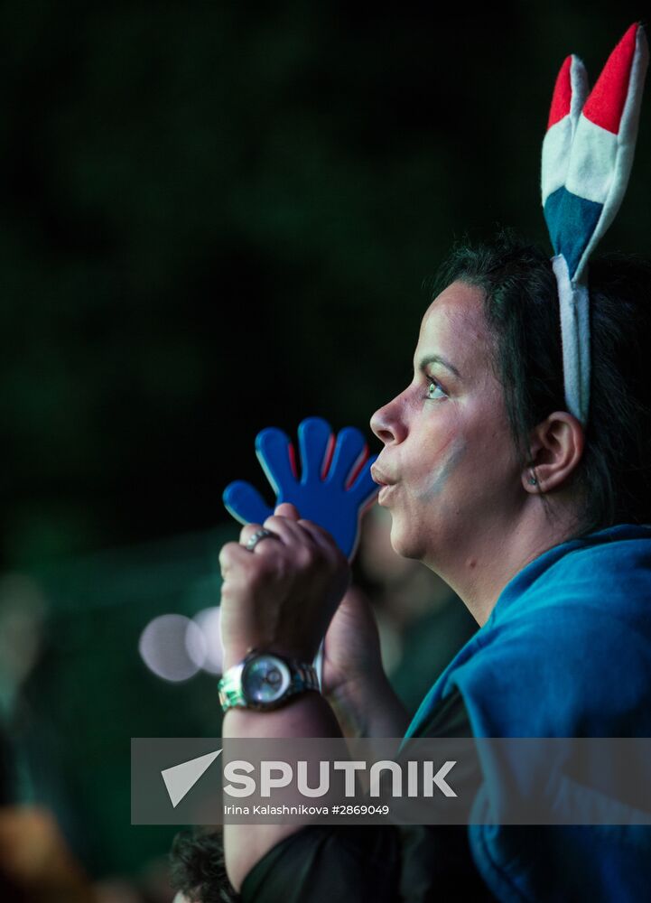 Euro 2016 opening match broadcast in fan zones across France