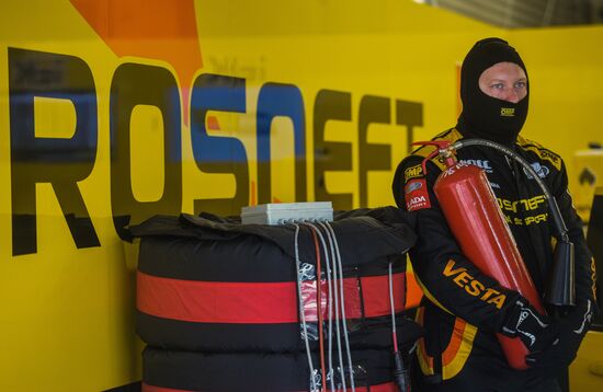 Racing. FIA WTCC. Round 4. Day One