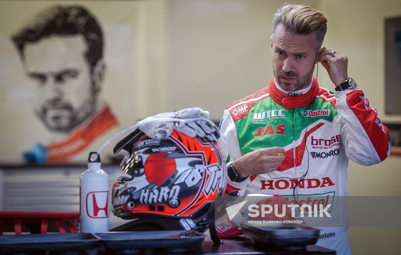 Racing. FIA WTCC. Round 4. Day One
