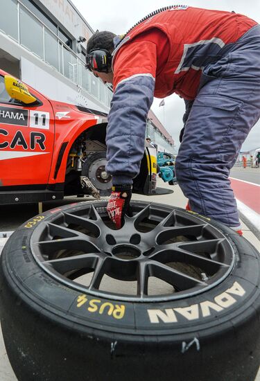 Racing. FIA WTCC. Round 4. Day One