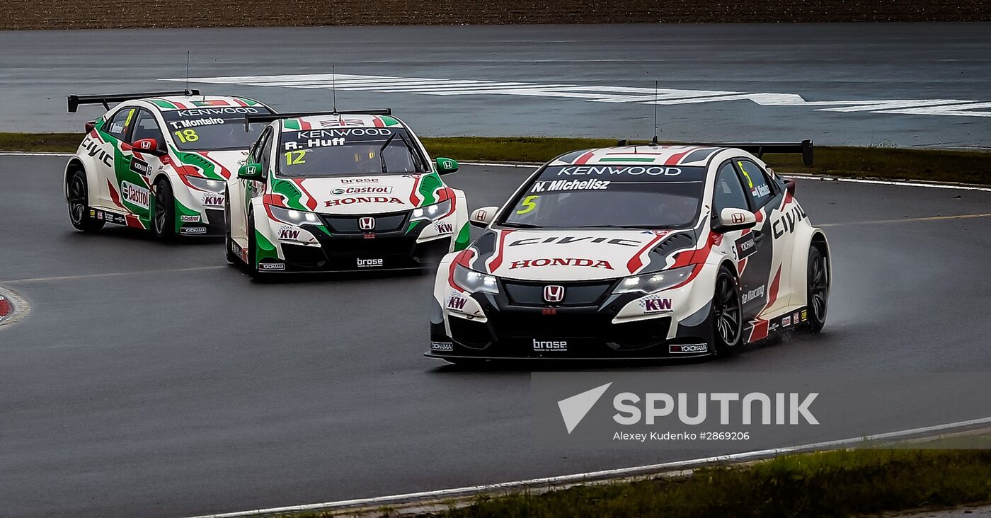 Racing. FIA WTCC. Round 4. Day One
