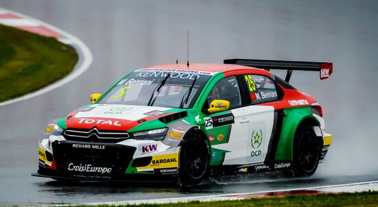 Racing. FIA WTCC. Round 4. Day One