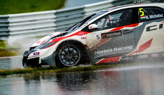 Racing. FIA WTCC. Round 4. Day One