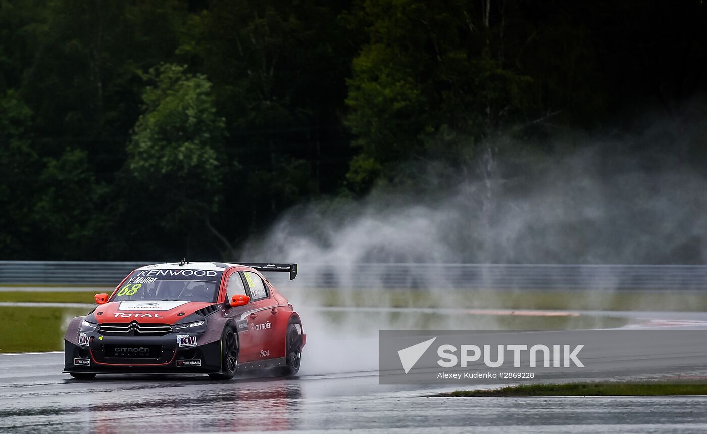 Racing. FIA WTCC. Round 4. Day One