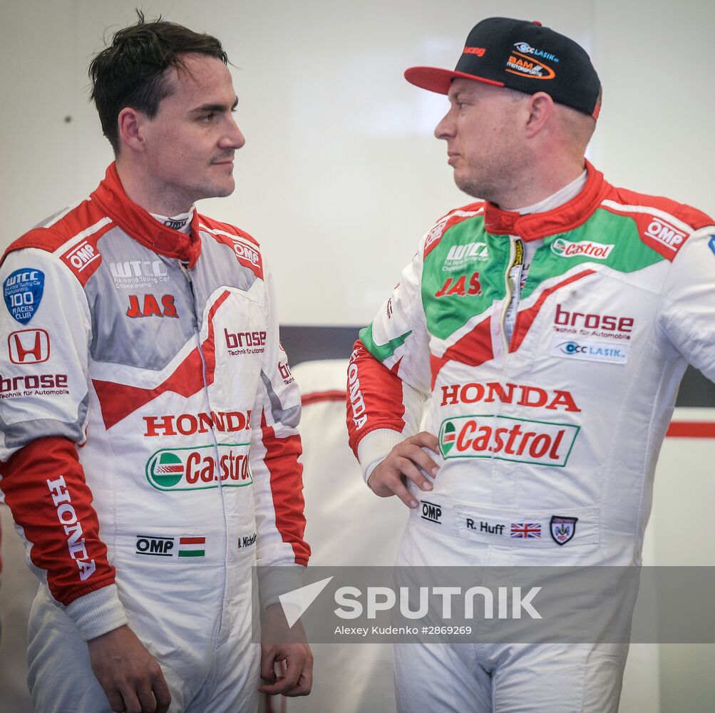 Racing. FIA WTCC. Round 4. Day One