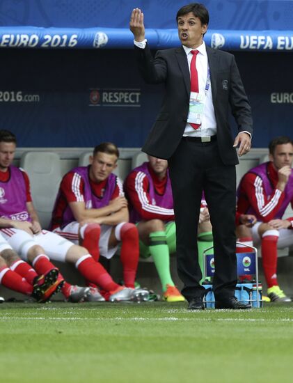Football. UEFA Euro 2016, Wales vs. Slovakia