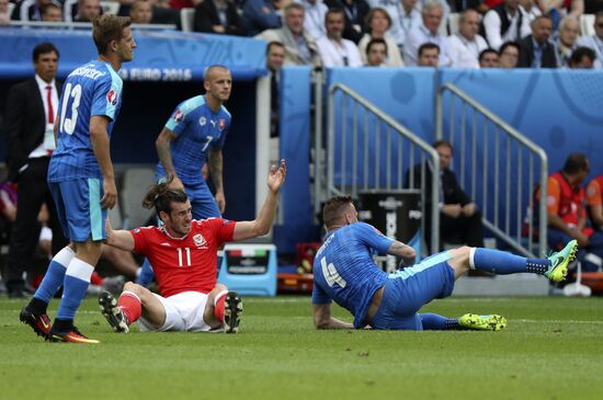 Football. UEFA Euro 2016, Wales vs. Slovakia