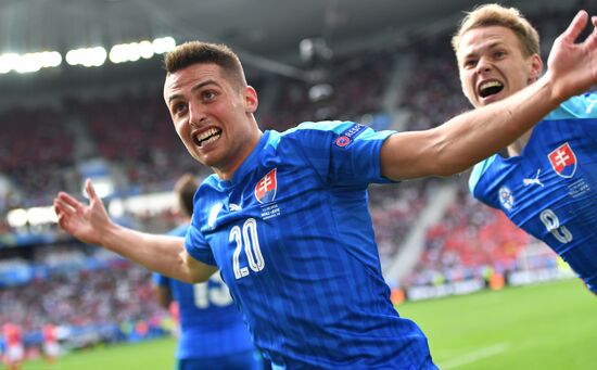 Football. UEFA Euro 2016, Wales vs. Slovakia